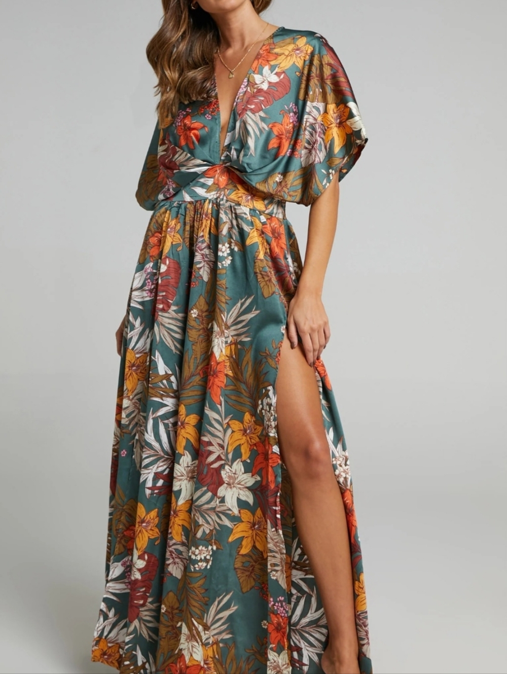 NWOT Size US 6 Showpo Aussie Floral Deep V-Neck Maxi Dress Tropical Boho